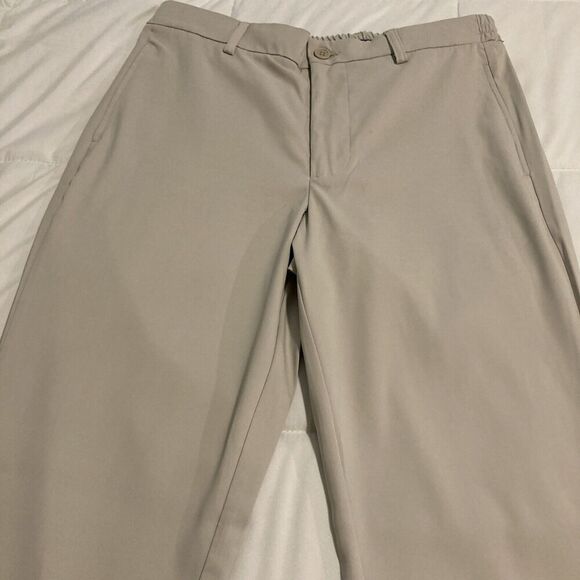 Men's Bugatchi Khaki Performance Pants Size Medium - Picture 2 of 9